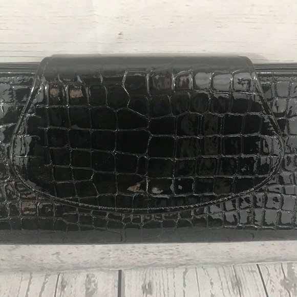 Custom-Made Leather Handbag by Diego Rocha - Picture 2 of 9